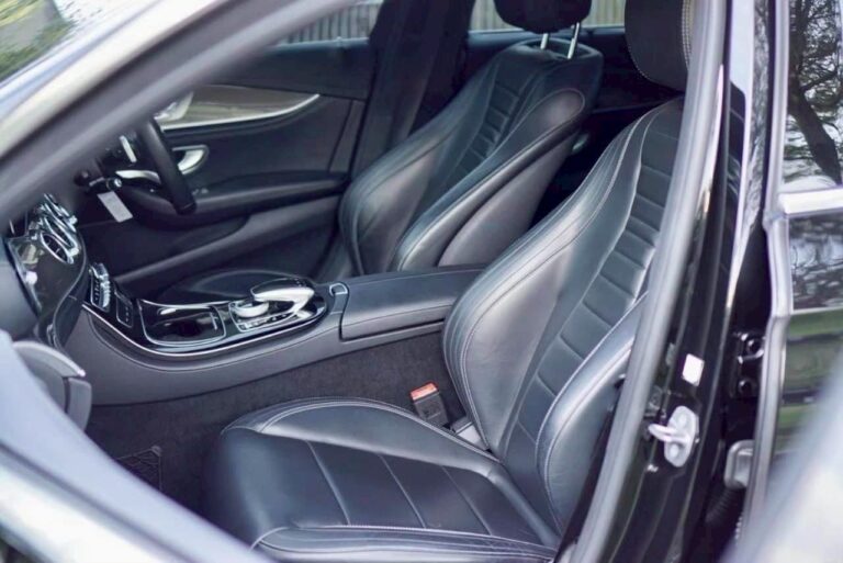 LINE_ALBUM_Ordinary Mercedes-Benz E class_250624_3