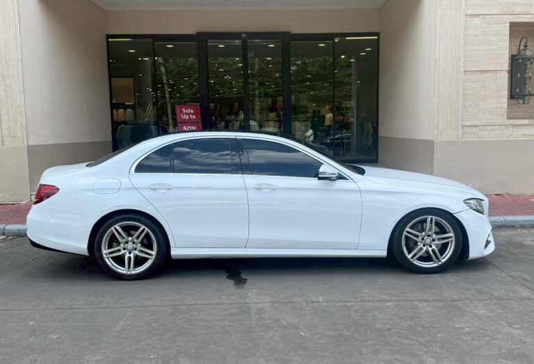 LINE_ALBUM_Ordinary Mercedes-Benz E class_250624_7
